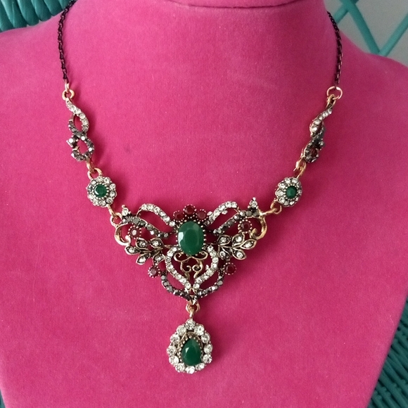 New Victorian Necklace - Picture 2 of 4